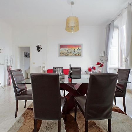 Luxury Domus Amadeus Apartment โรม ภายนอก รูปภาพ