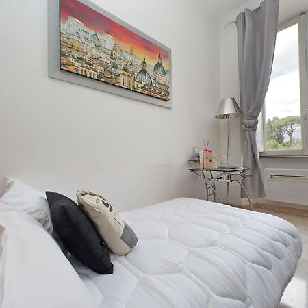 Luxury Domus Amadeus Apartment โรม ภายนอก รูปภาพ