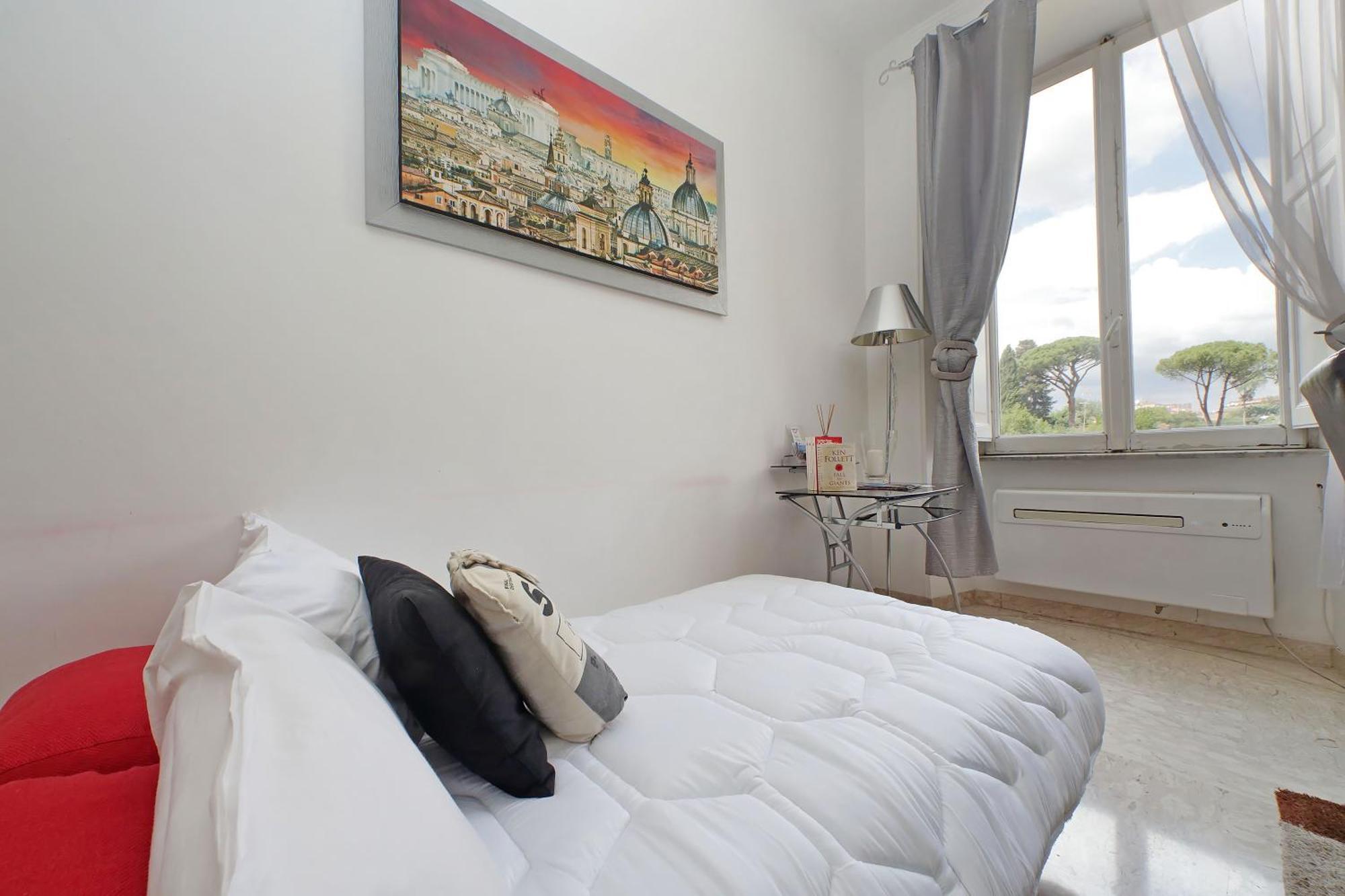 Luxury Domus Amadeus Apartment โรม ภายนอก รูปภาพ