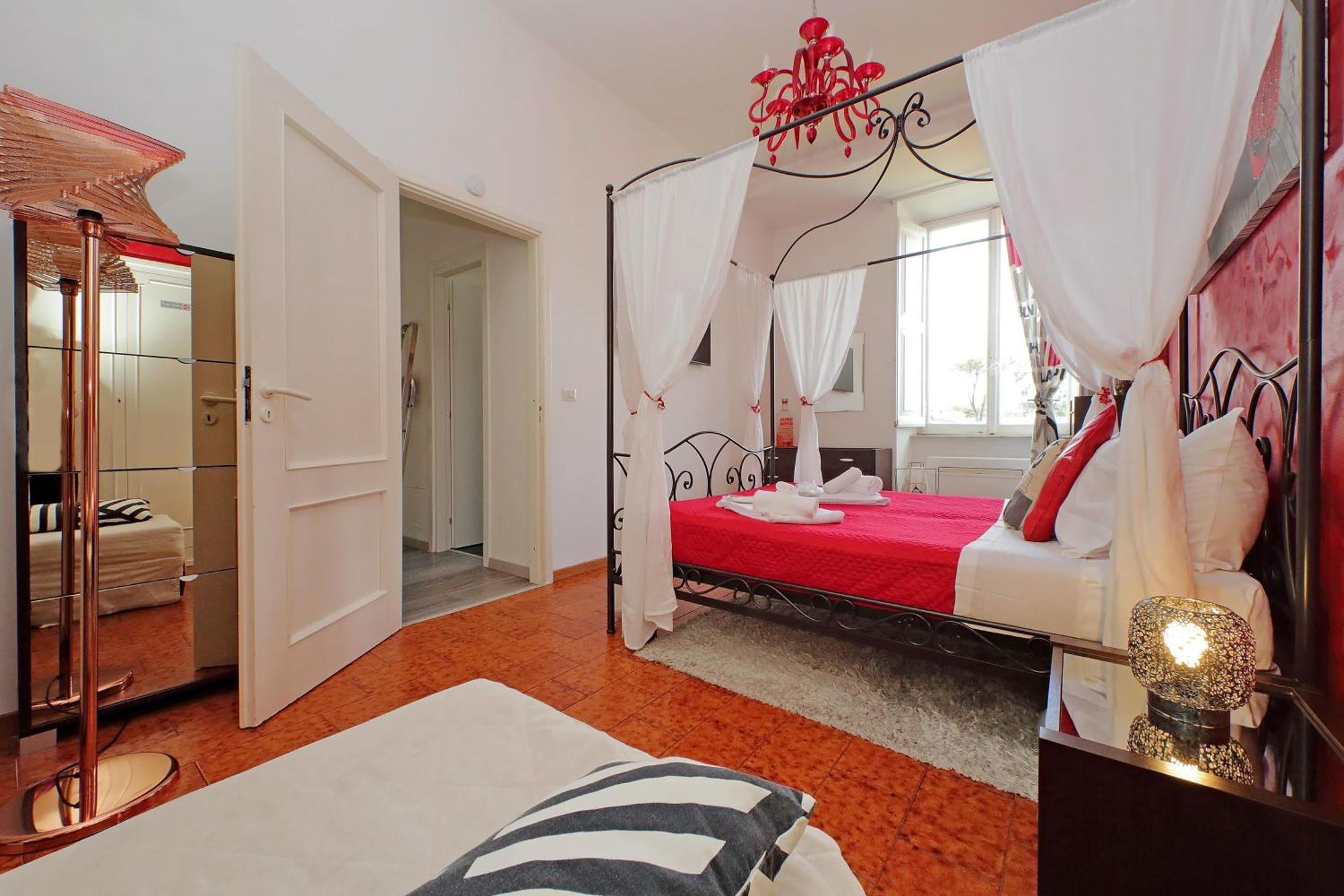 Luxury Domus Amadeus Apartment โรม ภายนอก รูปภาพ