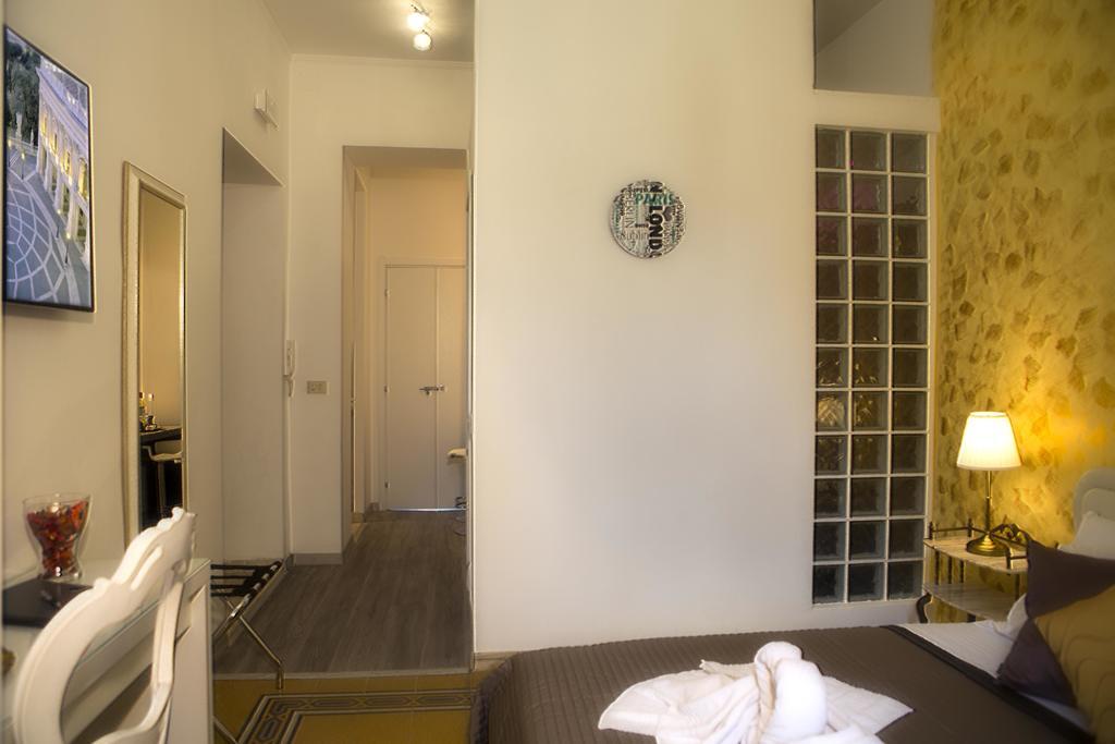 Luxury Domus Amadeus Apartment โรม ภายนอก รูปภาพ