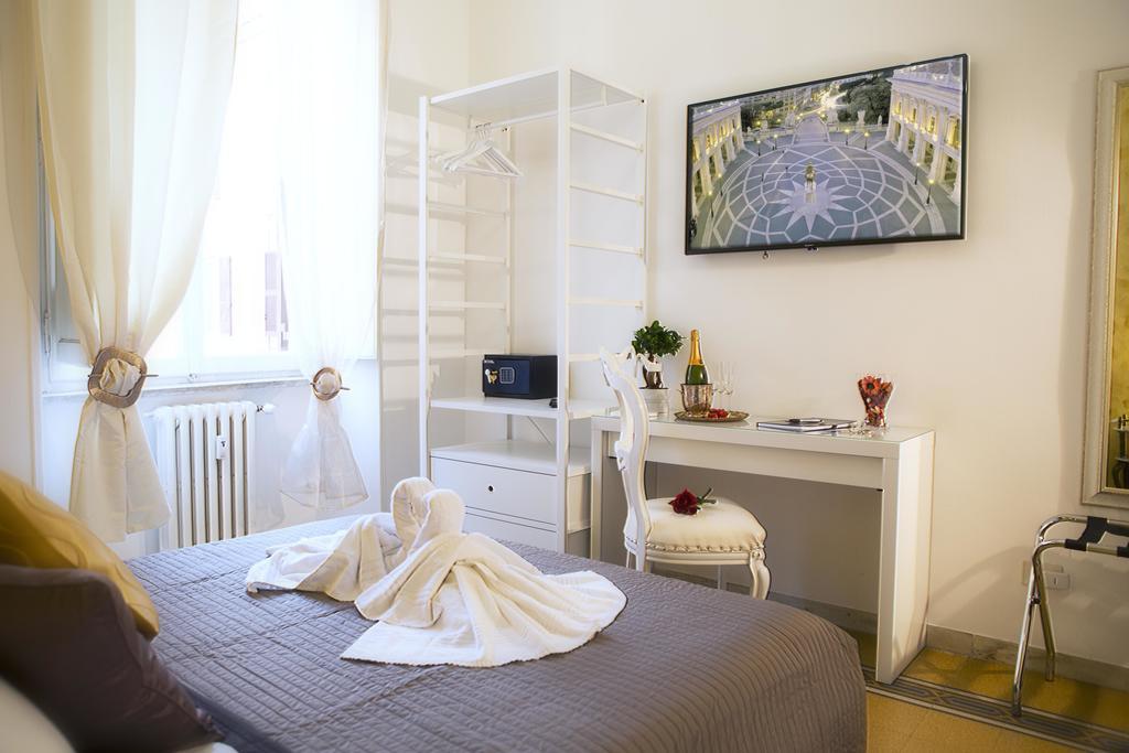 Luxury Domus Amadeus Apartment โรม ภายนอก รูปภาพ