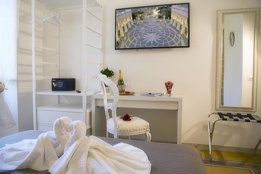 Luxury Domus Amadeus Apartment โรม ภายนอก รูปภาพ