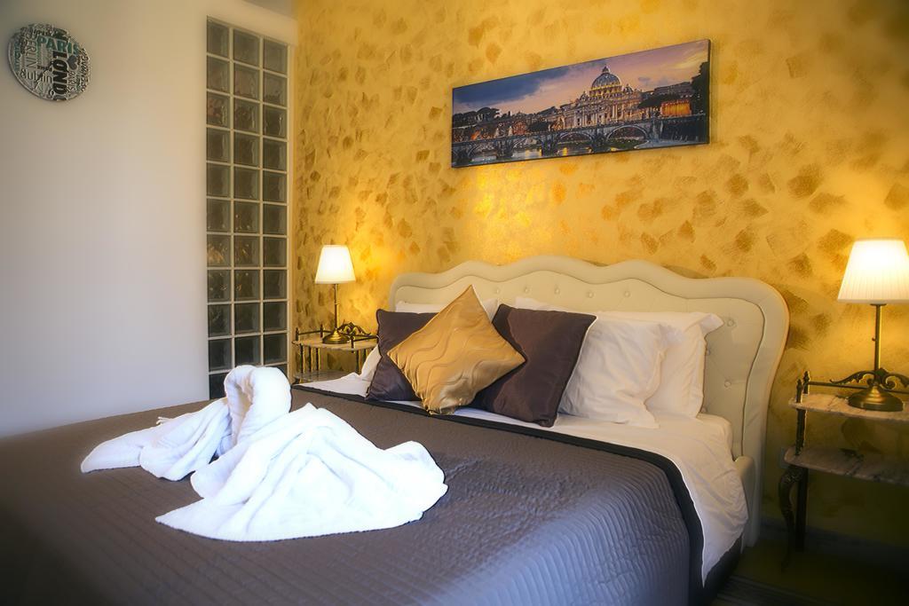 Luxury Domus Amadeus Apartment โรม ภายนอก รูปภาพ