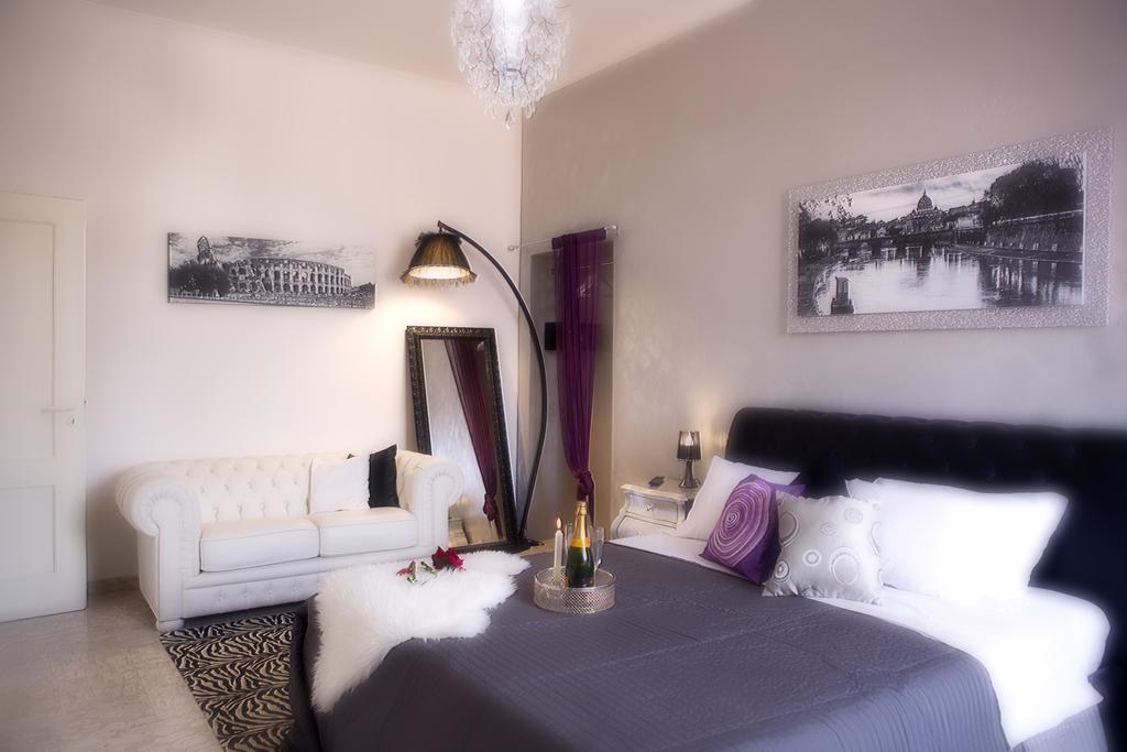 Luxury Domus Amadeus Apartment โรม ภายนอก รูปภาพ