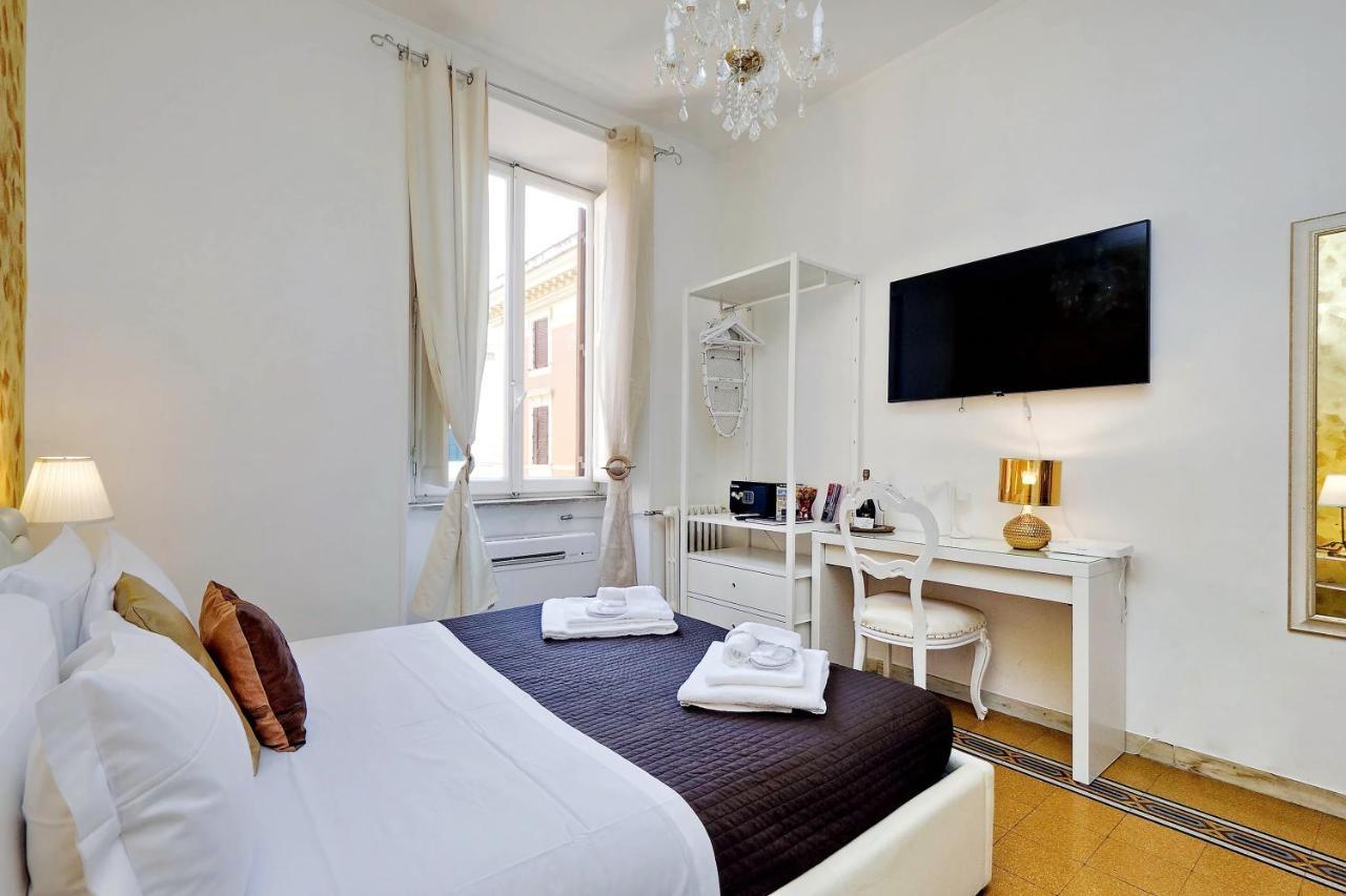 Luxury Domus Amadeus Apartment โรม ภายนอก รูปภาพ